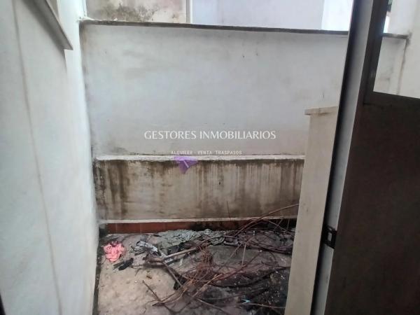 Local en calle Anselm Aracil