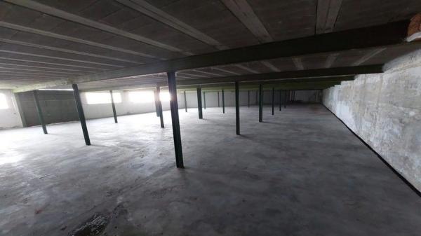 Nave en calle Huerta, 5