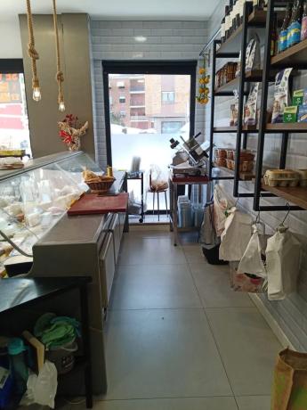 Local en calle Ramón y Cajal, 5