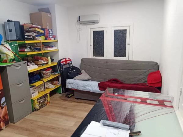 Local en calle Ramón y Cajal, 5