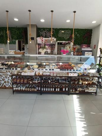 Local en calle Ramón y Cajal, 5