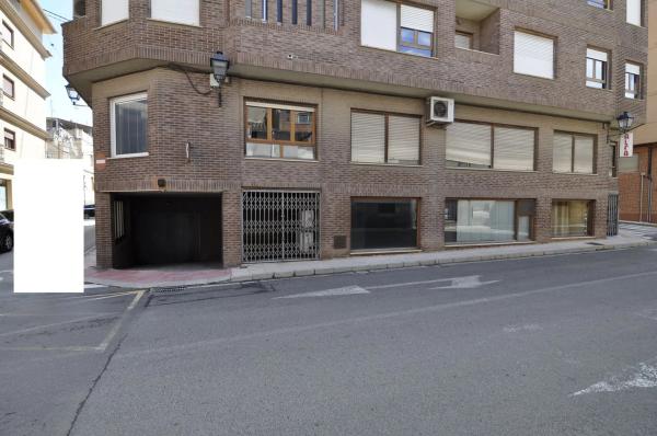 Local en calle de Laporta, 9