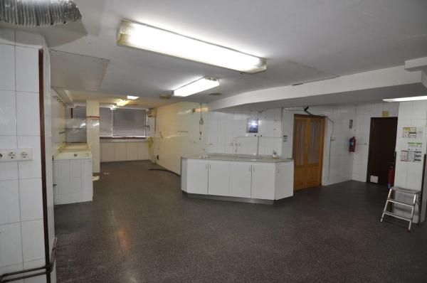 Local en calle de Laporta, 9