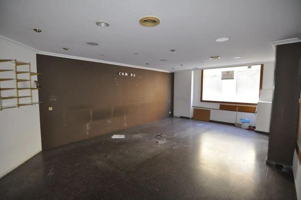 Local en calle de Laporta, 9