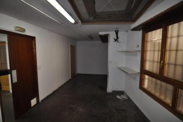 Local en calle de Laporta, 9