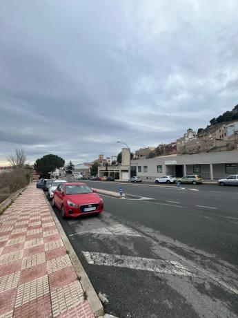 Nave en avenida Ibi, 1