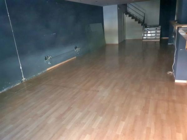 Local en avenida Hispanitat