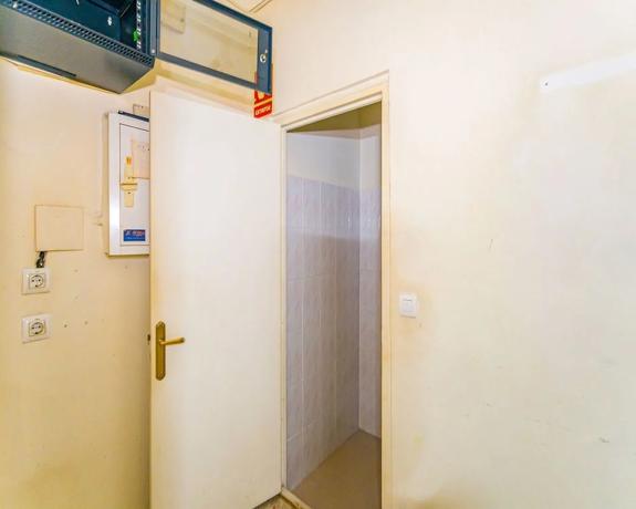 Local en avenida Hispanitat