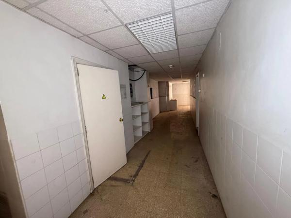 Local en plaza del Centenari, 10