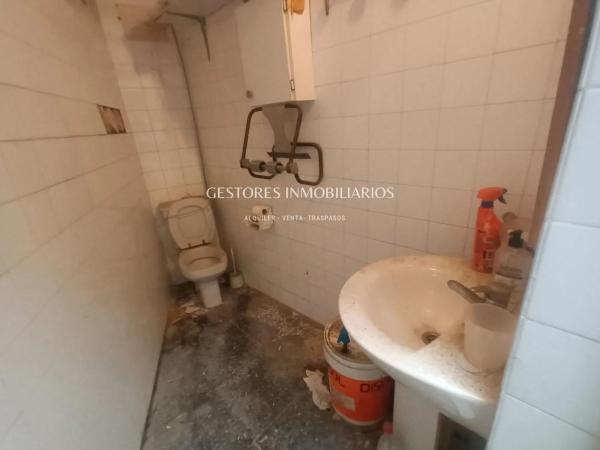 Local en calle Francesc Perera