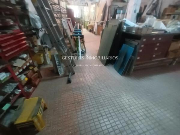 Local en calle Francesc Perera