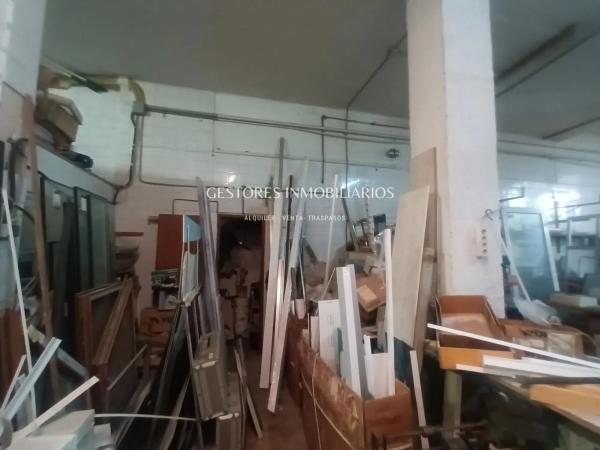 Local en calle Francesc Perera