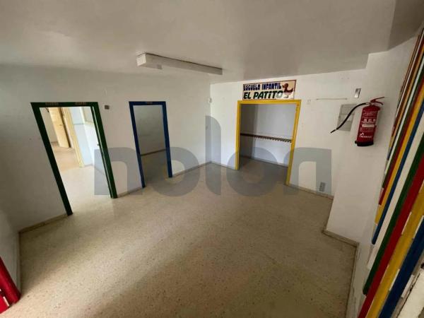 Local en calle Oliver