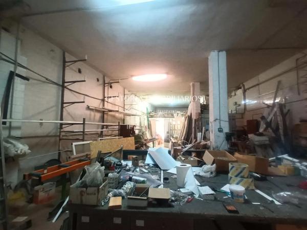 Local en calle Francesc Perera