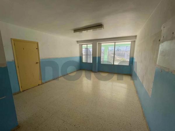 Local en calle Oliver