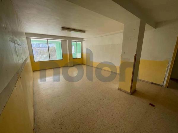 Local en calle Oliver