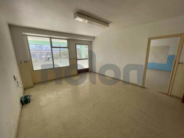 Local en calle Oliver