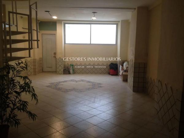 Local en calle Na Saurina d'Entença