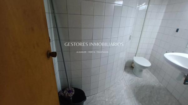 Local en calle Xixona