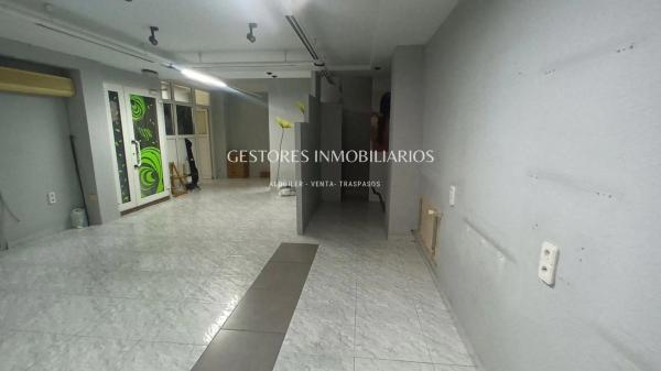 Local en calle Xixona