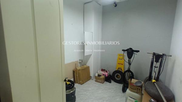 Local en calle Xixona