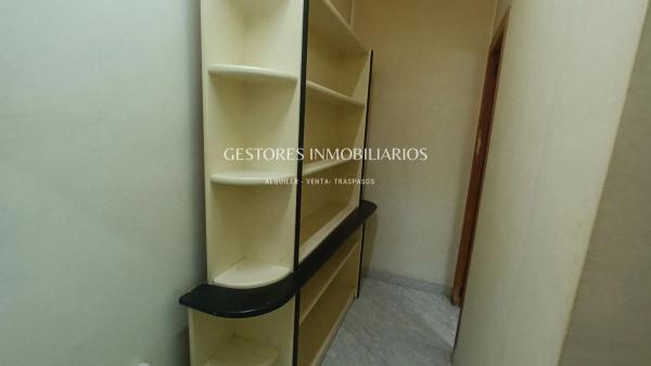 Local en calle Xixona