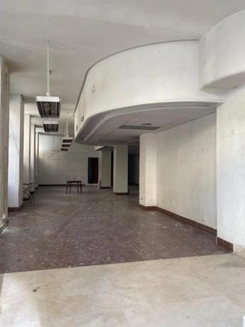 Local en avenida País Valencià, 39