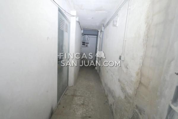 Local en calle Pintor Cabrera, 3