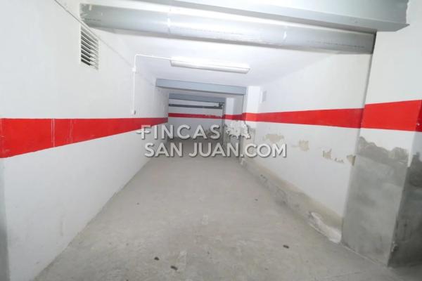 Local en calle Pintor Cabrera, 3