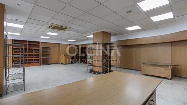 Local en avenida de Juan Carlos I, 55