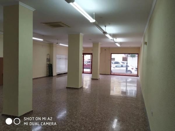 Local en avenida de la Constitució, 54