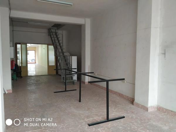 Local en avenida de la Constitució, 54