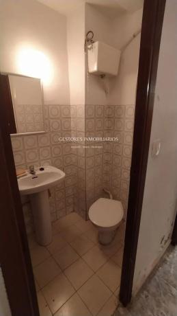 Local en calle Pintor Cabrera