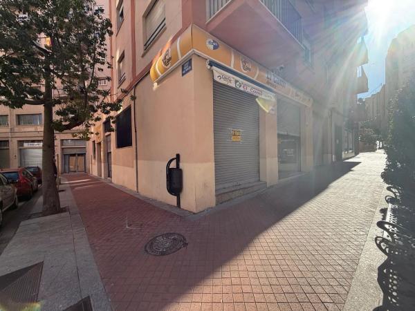 Local en calle el Camí, 71