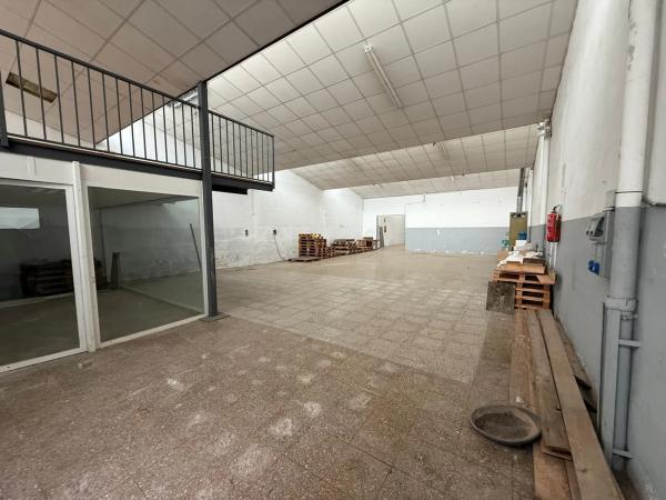 Nave en Centro - Zona Alta