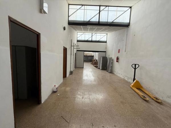 Nave en Centro - Zona Alta