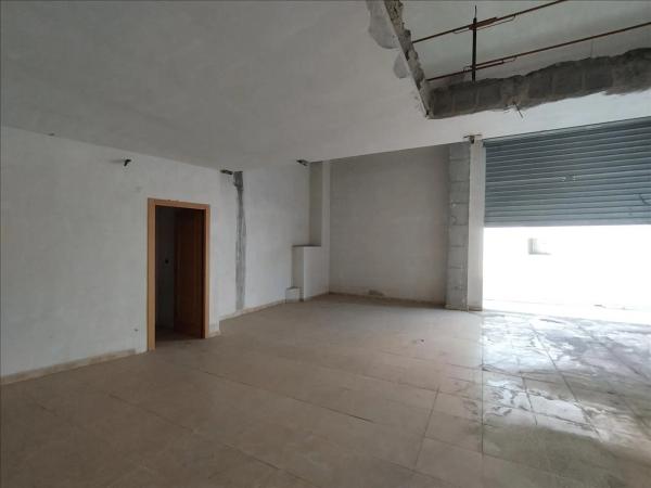 Local en avenida Tirant lo Blanc