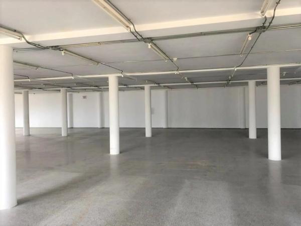 Local o nave en calle Rafael Laliga Pérez