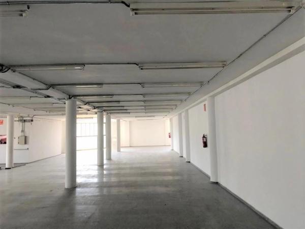 Local o nave en calle Rafael Laliga Pérez