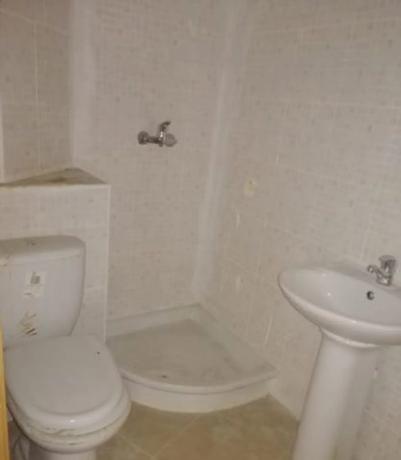 Local en avenida Tirant lo Blanc