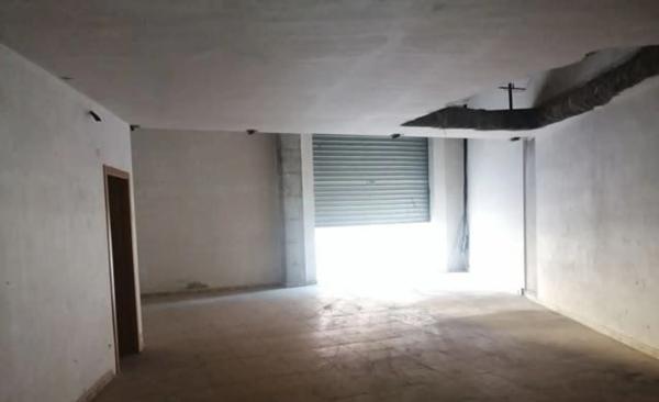 Local en avenida Tirant lo Blanc