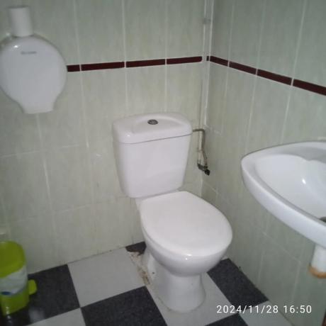 Local en calle Serrella, 12