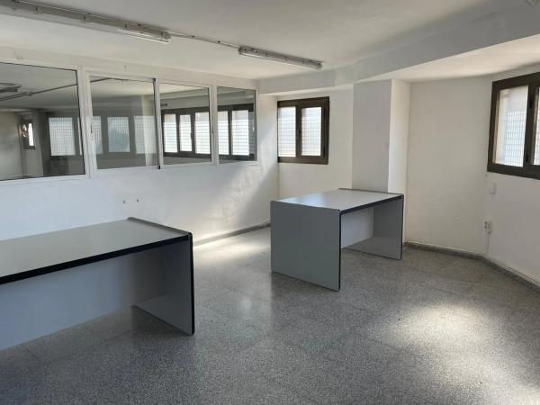 Local en calle Rafael Laliga Pérez