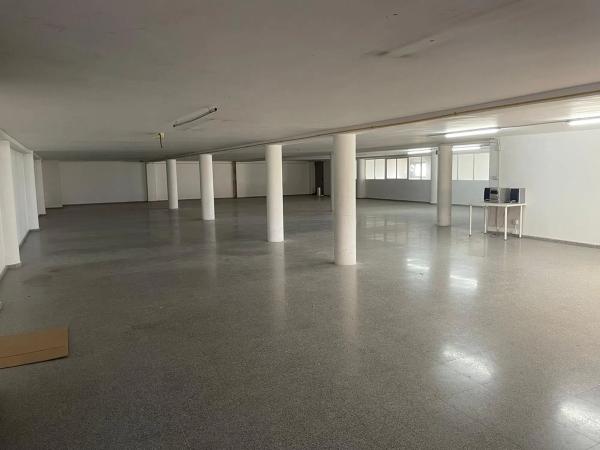 Local en calle Rafael Laliga Pérez