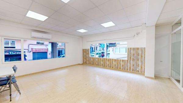 Local en plaza del Centenari