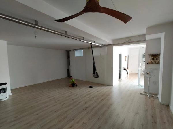 Local en plaza Nicolás Payá Jover