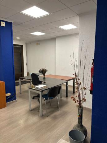 Local en calle entenza, 83