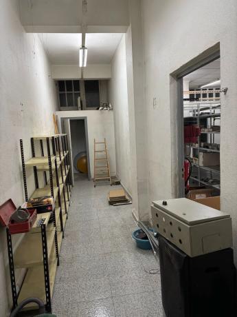 Local en calle entenza, 83