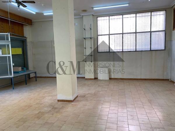 Local en Partida Canal Baixa, 3