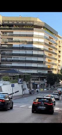 Local en calle Góngora, 11